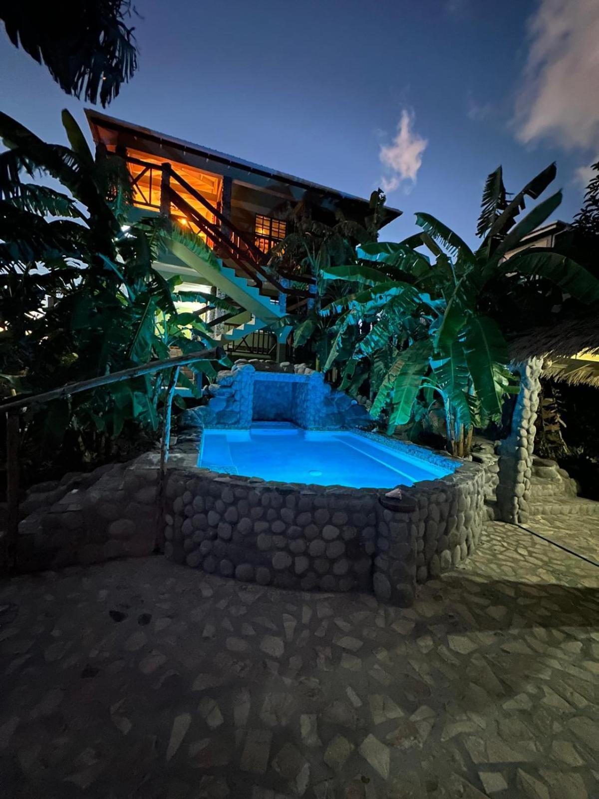 Orchid Resort Ltd Guillet Zewnętrze zdjęcie