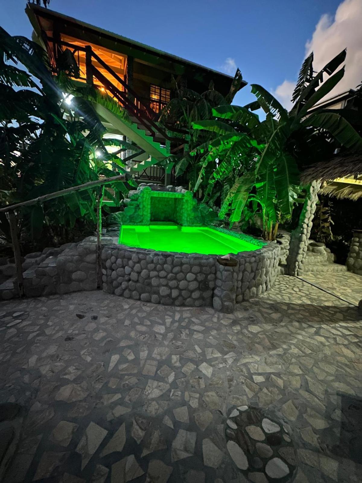Orchid Resort Ltd Guillet Zewnętrze zdjęcie